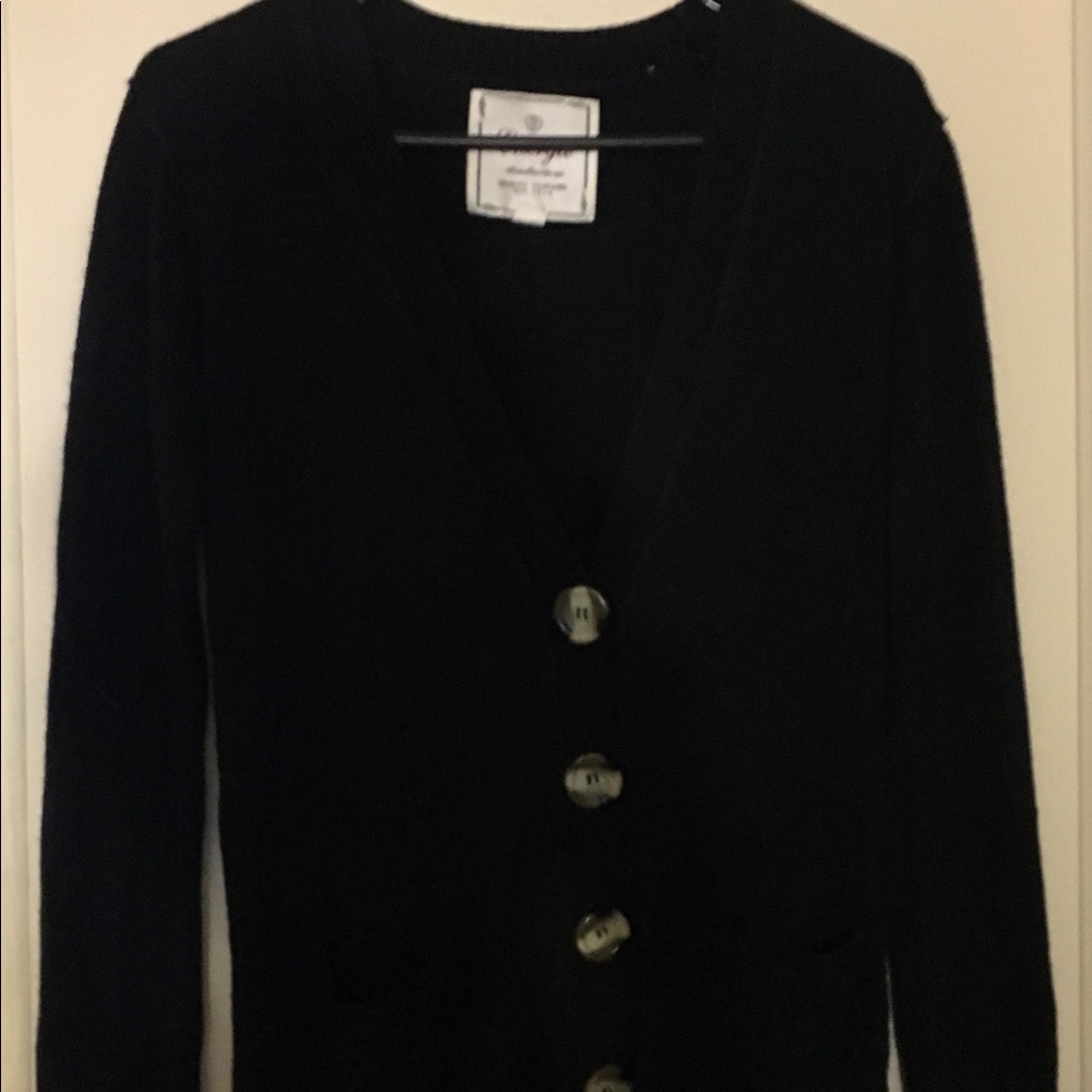 Cardigan - Picture 2 of 6